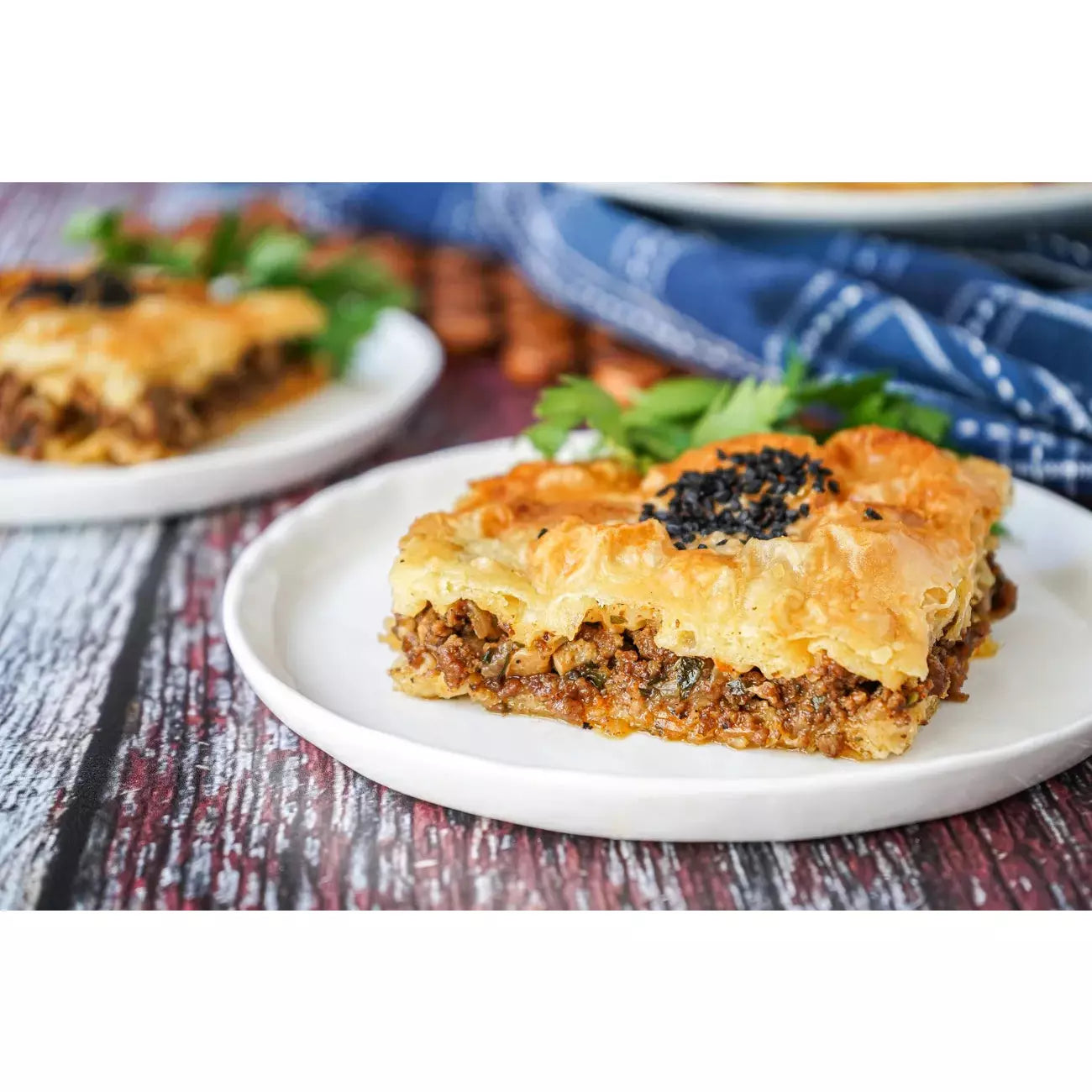 Filo beef medium size tray (Frozen)